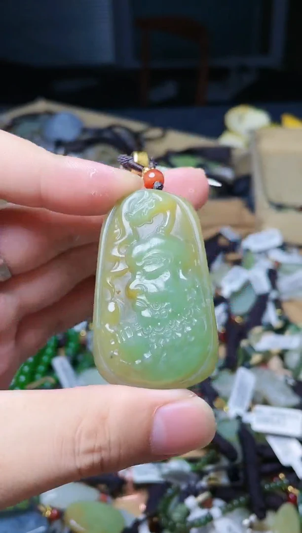 颈饰未镶嵌和田玉1