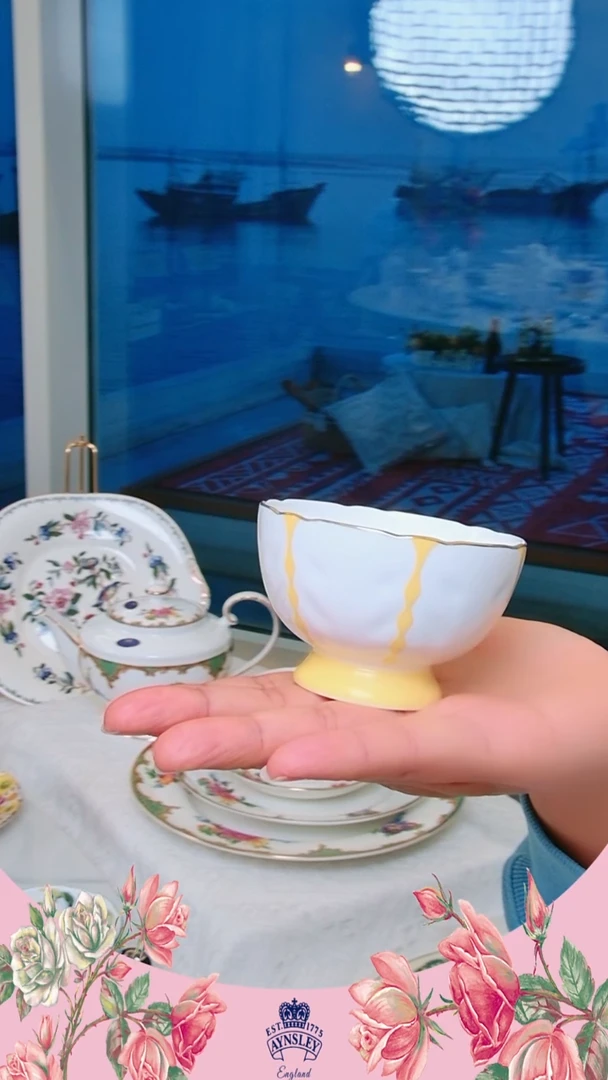 新骨瓷黄蝴蝶糖缸