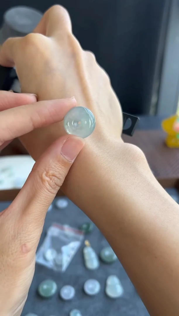 翡翠未镶嵌吊坠(不含链)452买断