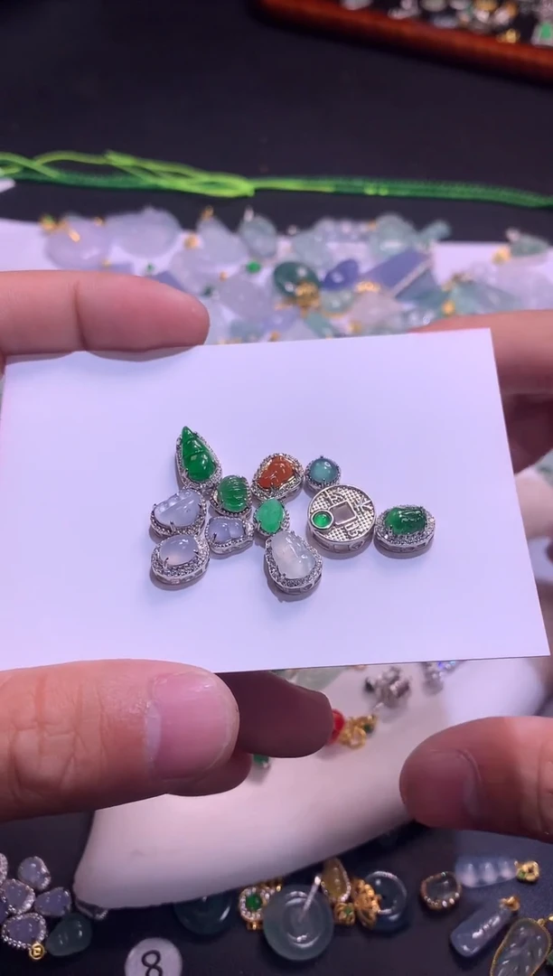 【闪购商品】翡翠吊坠(不含链)银S925镶嵌1