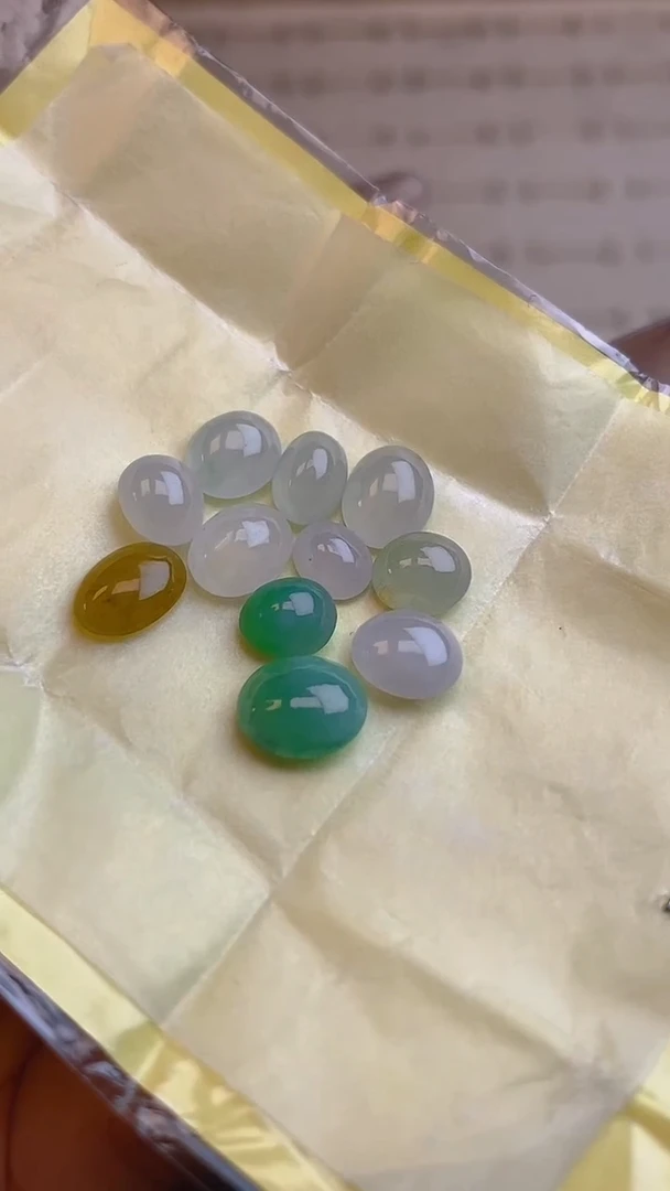 【闪购商品】翡翠耳饰未镶嵌天然A货翡翠7