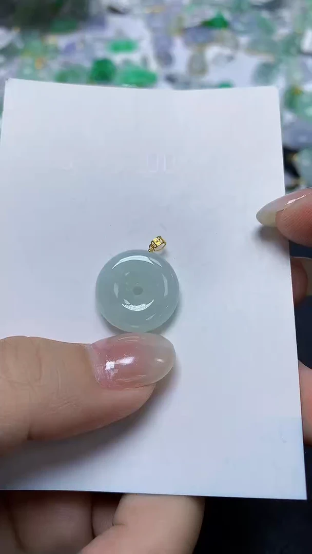 翡翠18K金镶嵌颈饰天然缅甸翡翠A货