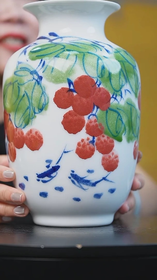 摆件青花釉里红冬瓜瓶