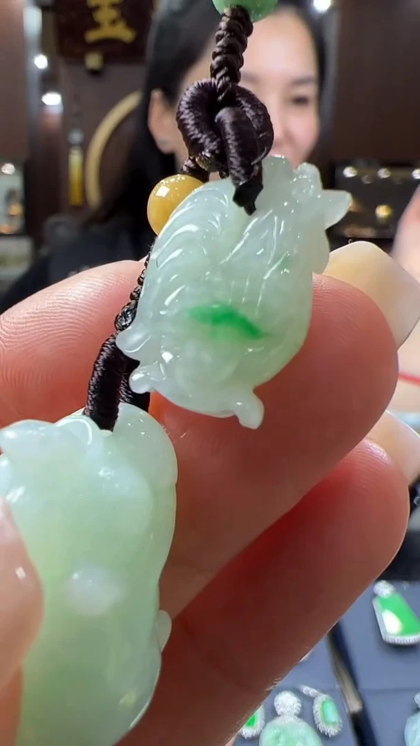 【闪购商品】翡翠挂件未镶嵌包挂