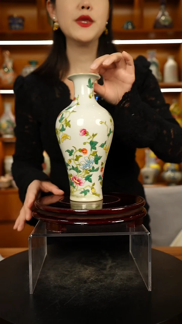 其他瓷福利粉彩花卉赏瓶