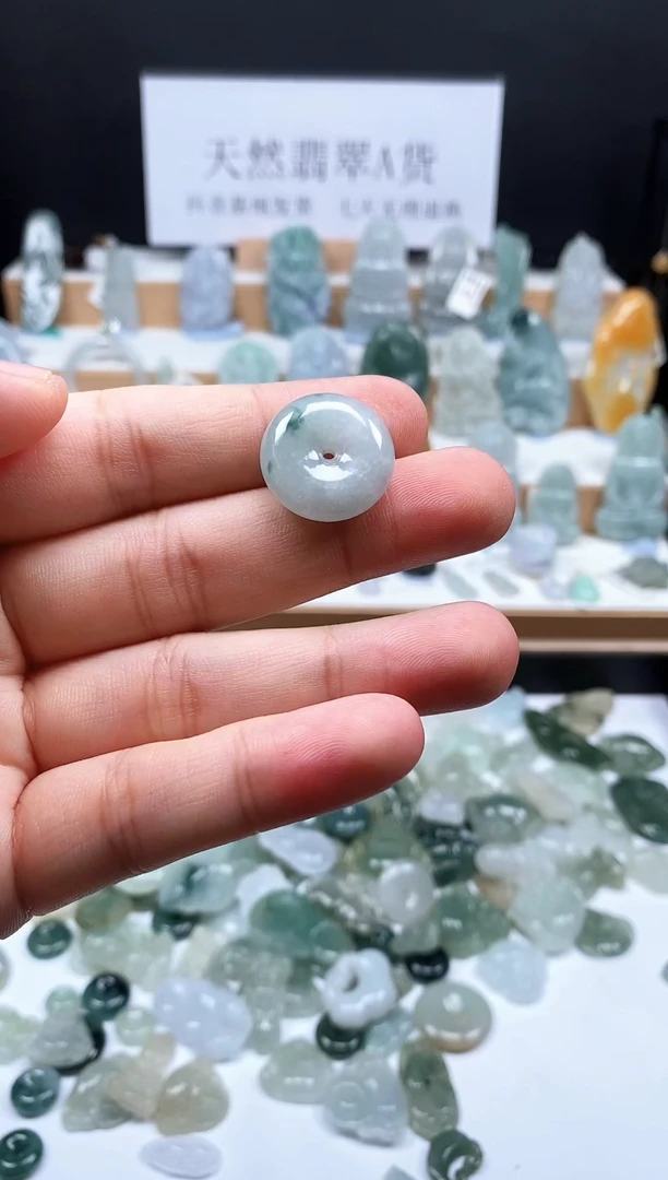 翡翠未镶嵌吊坠(不含链)25平安扣