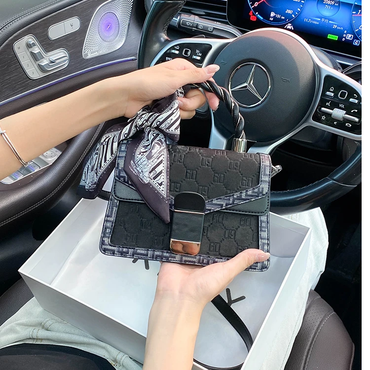 SKT STY复古丝绒压纹酒神小方包包女爆款2025新款百搭手提斜挎包