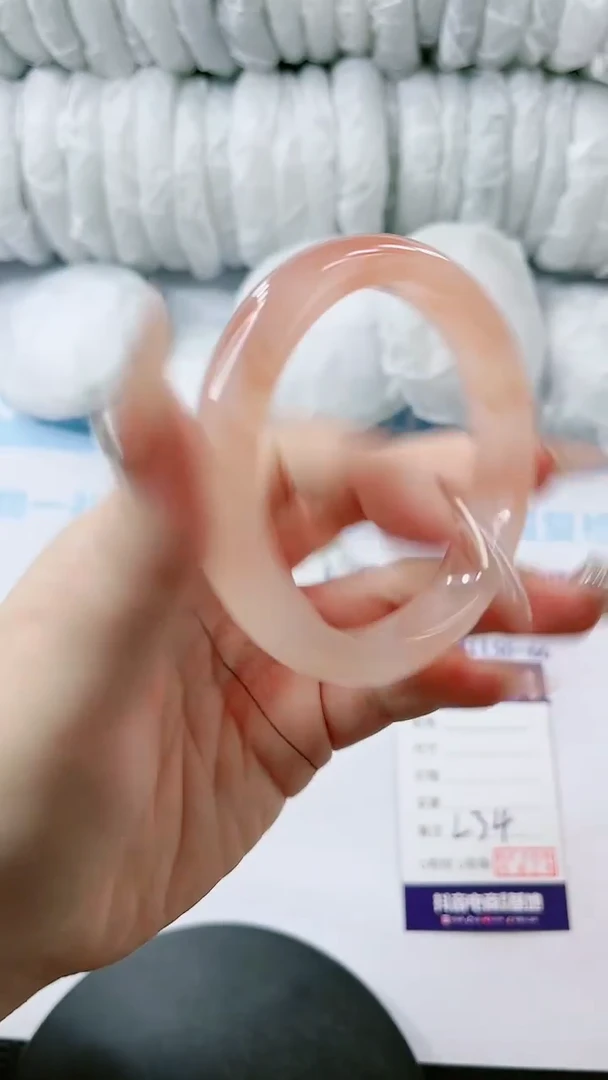 【闪购商品】石英质玉手镯未镶嵌多样性发货L34