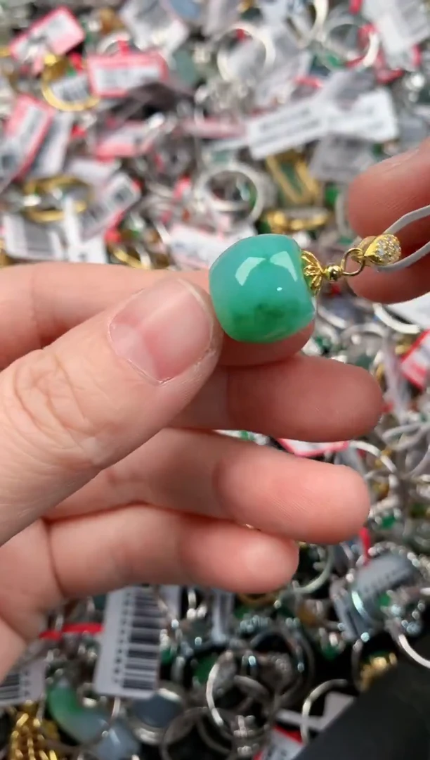 银S925镶嵌戒指翡翠666                2