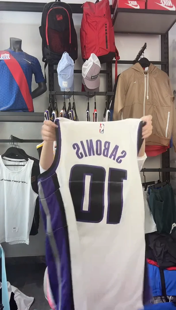 182  编码  瑕疵修复以直播间过款为准 尺码L