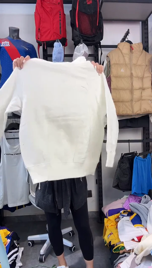 265编码 瑕疵款直播间过款为准 尺码M