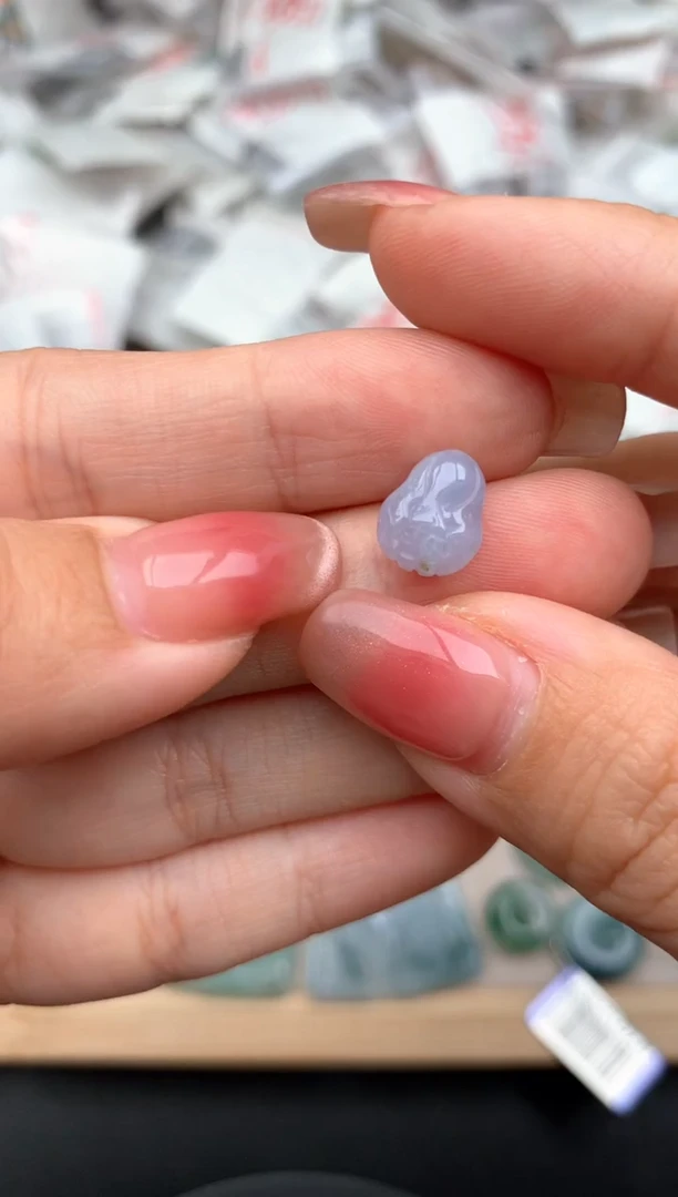 未镶嵌挂件翡翠一