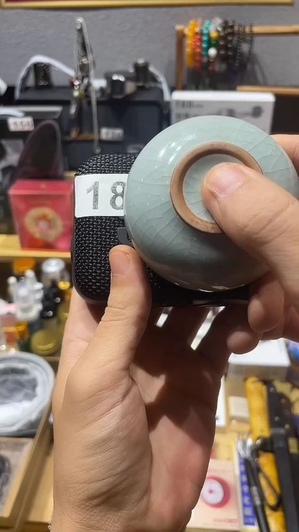 瓷片闪购商品 如图所示