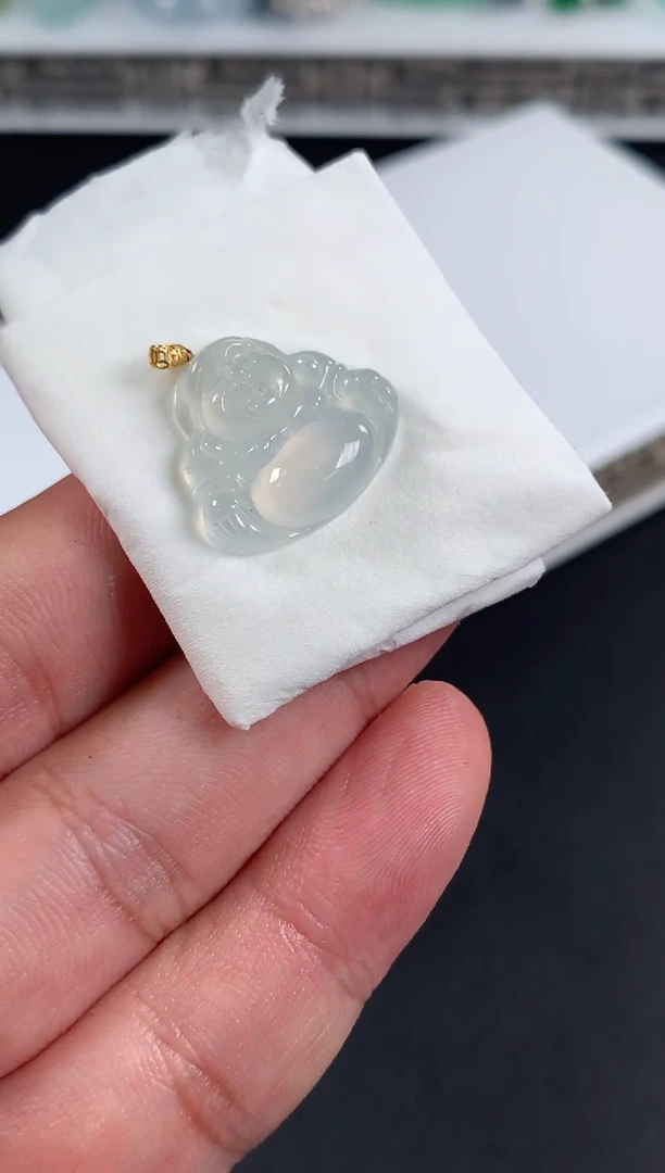 颈饰18K金镶嵌翡翠青*翡翠