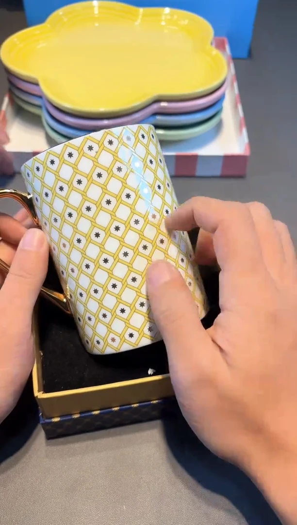 【闪购商品】瓷片新号开播啦全场福利保正保真