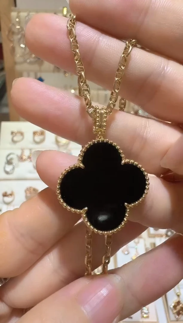 玛瑙/玉髓项链18K金镶嵌花