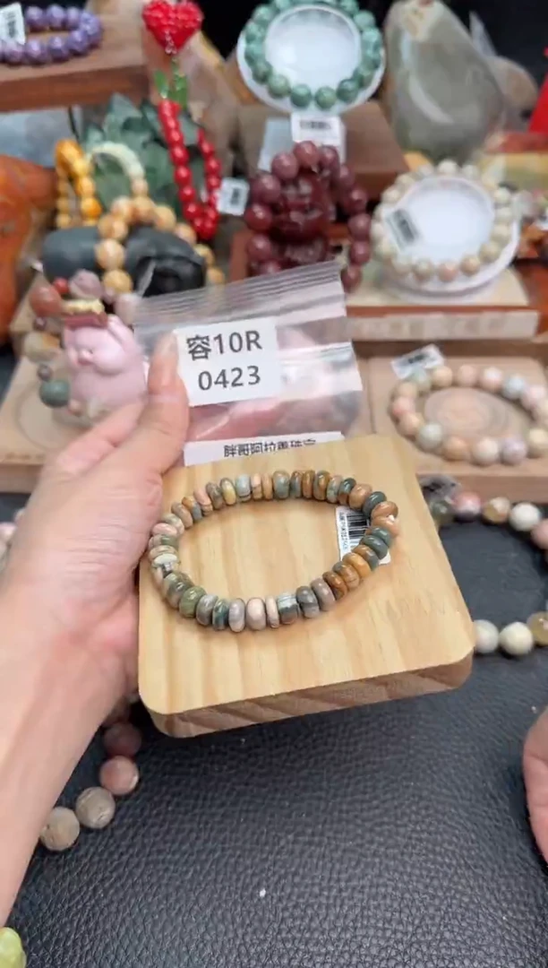 【闪购商品】石英质玉手链未镶嵌10R0423
