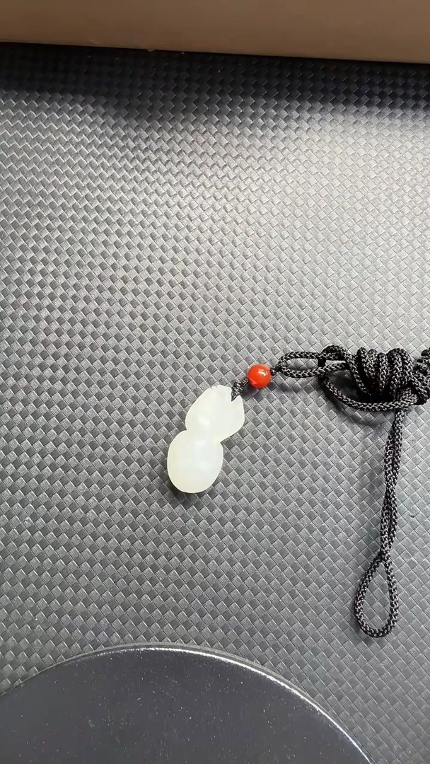 和田玉未镶嵌吊坠(不含链)305