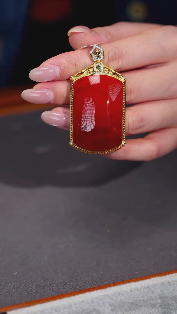 吊坠(不含链)18K金镶嵌南红玛瑙原矿D28
