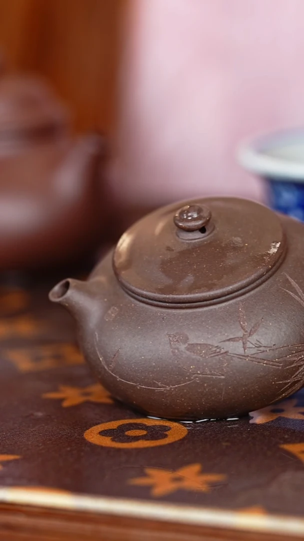 茶壶紫砂弦*乌泥刻绘小寒江