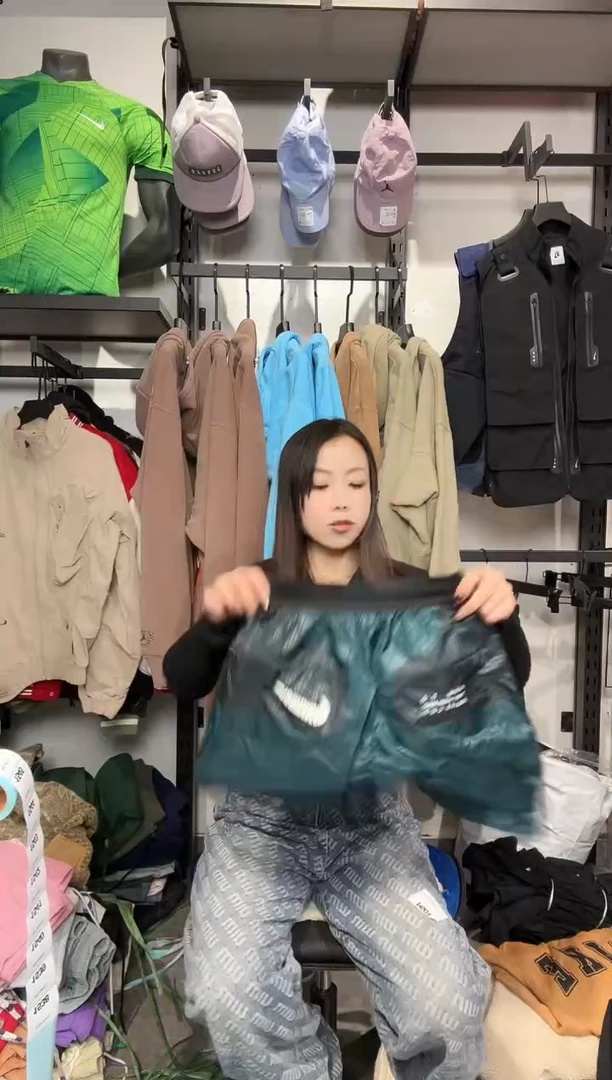 1538 编码 瑕疵款直播间过款为准 尺码   身高  XS