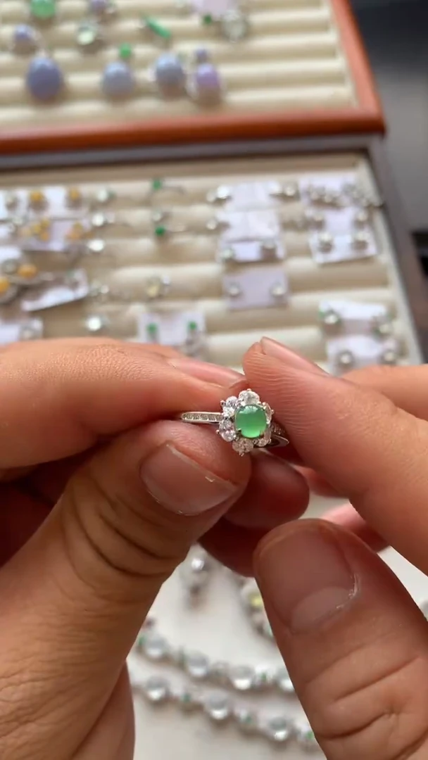 银S925镶嵌翡翠耳饰戒指