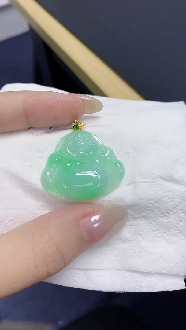 翡翠18K金镶嵌颈饰天然缅甸翡翠A货