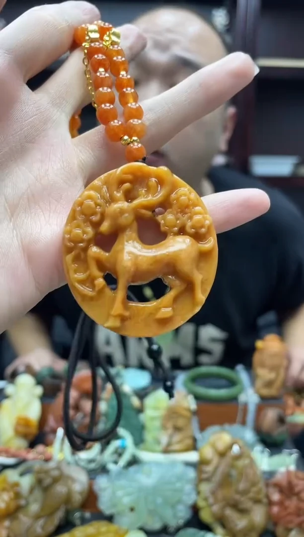 未镶嵌岫玉吊坠·