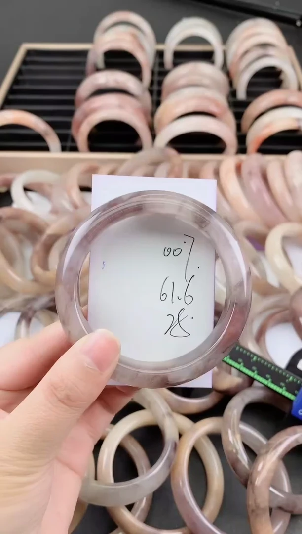 未镶嵌手镯石英质玉007