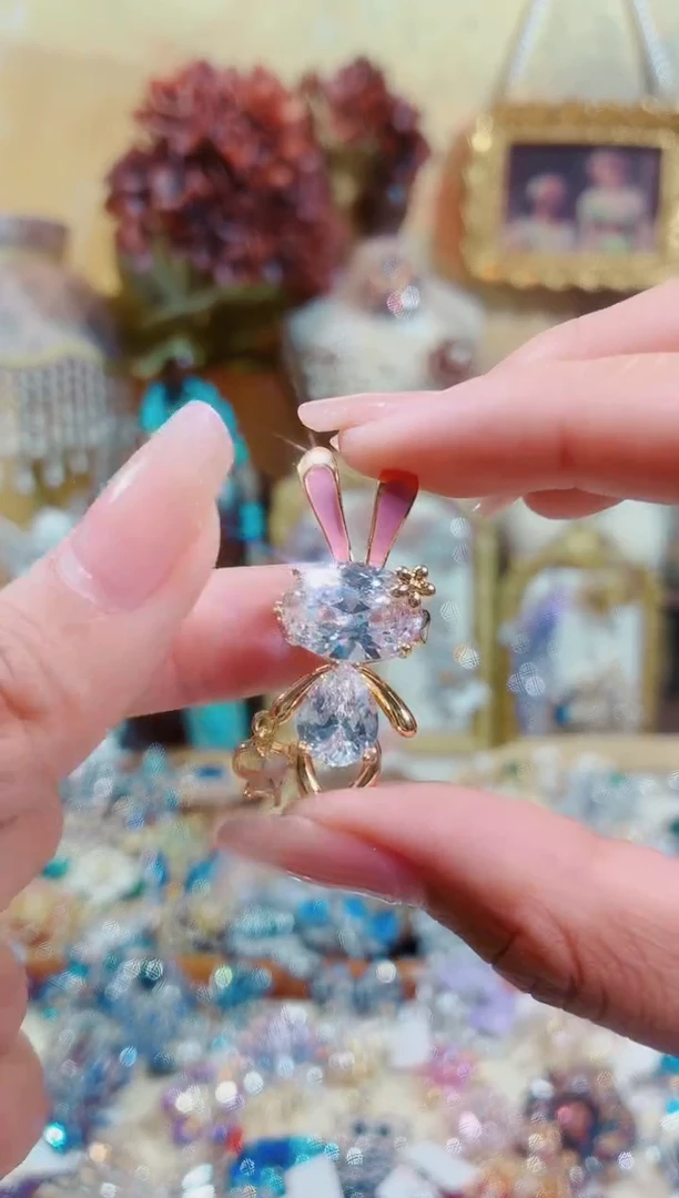 合成立方氧化锆铜合金拎包兔兔5067