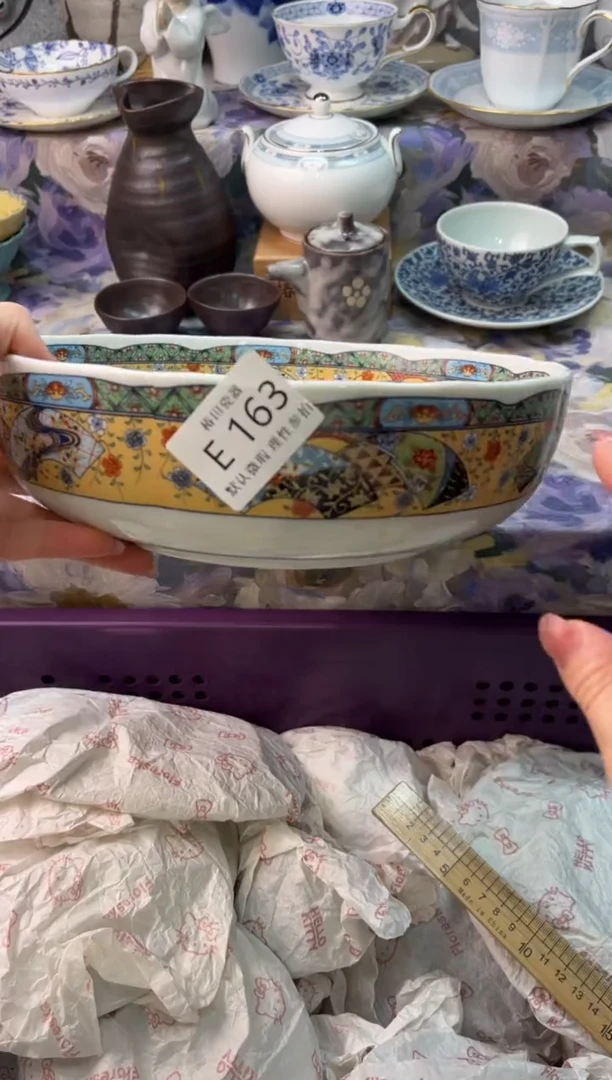 瓷片朱**士瓷片瓷片          E 163