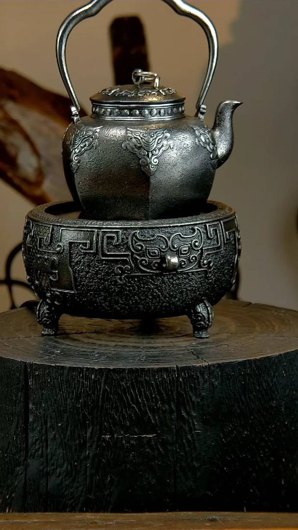 孔*别看我人不正经。壶，正儿八经！！