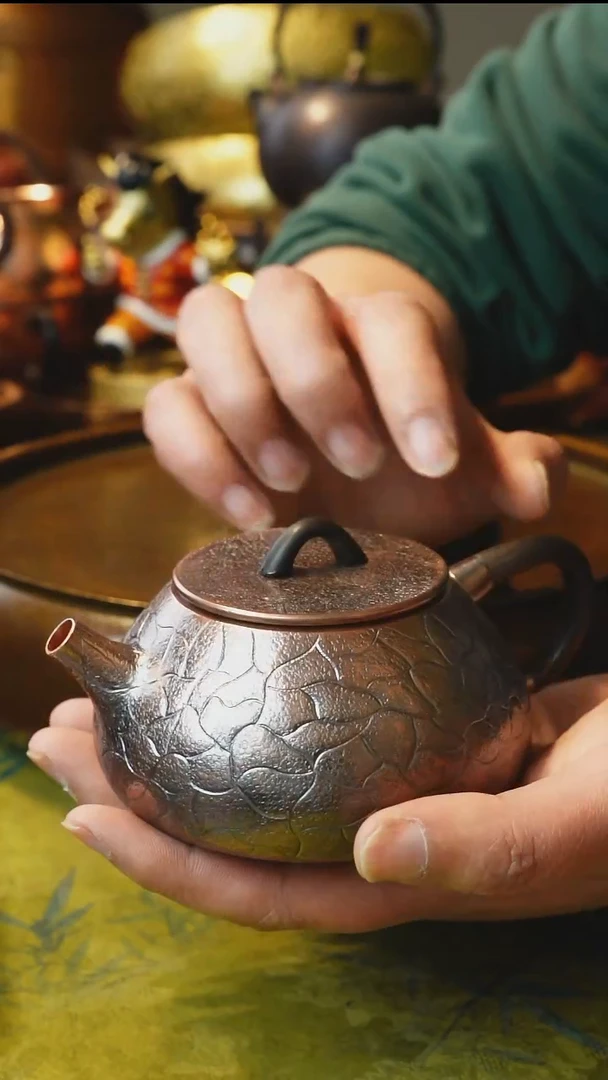 纯紫铜冰裂纹石瓢泡茶壶