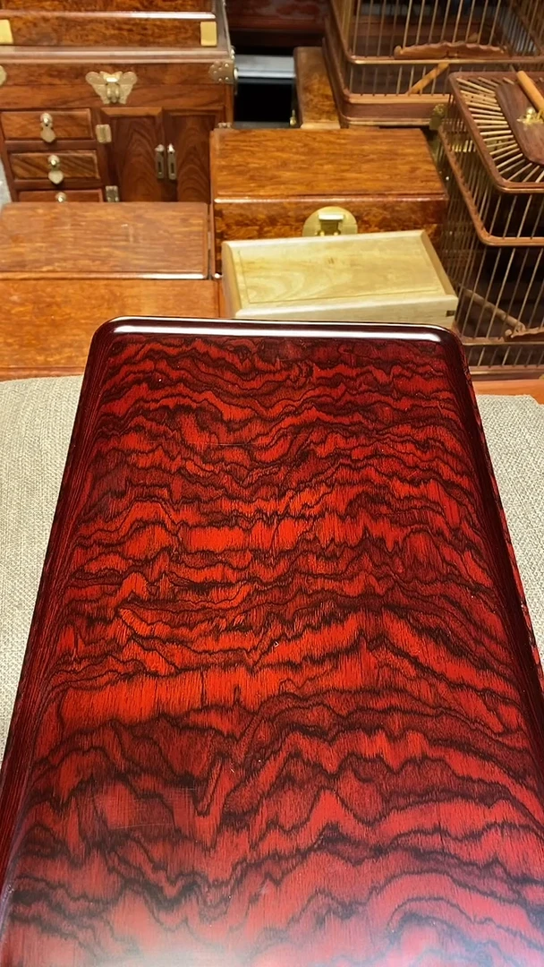 【闪购商品】红酸枝木类木艺茶盘一个