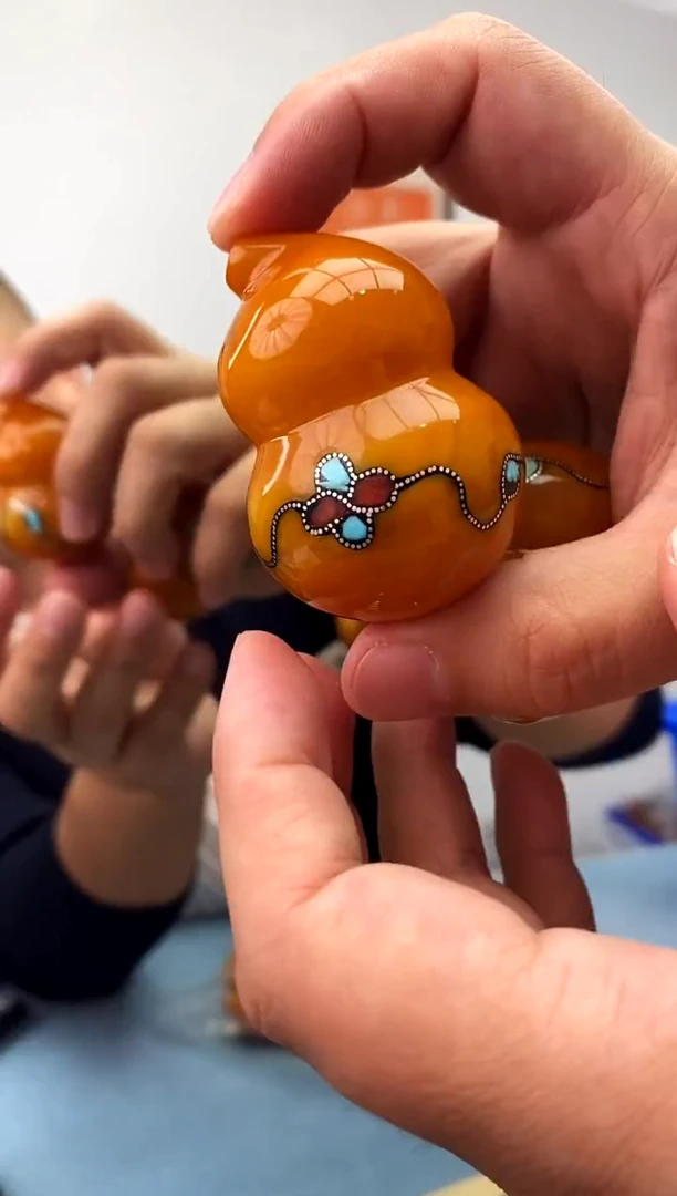 未镶嵌蜜蜡珠宝奇石假一罚十，发一件赠绳042