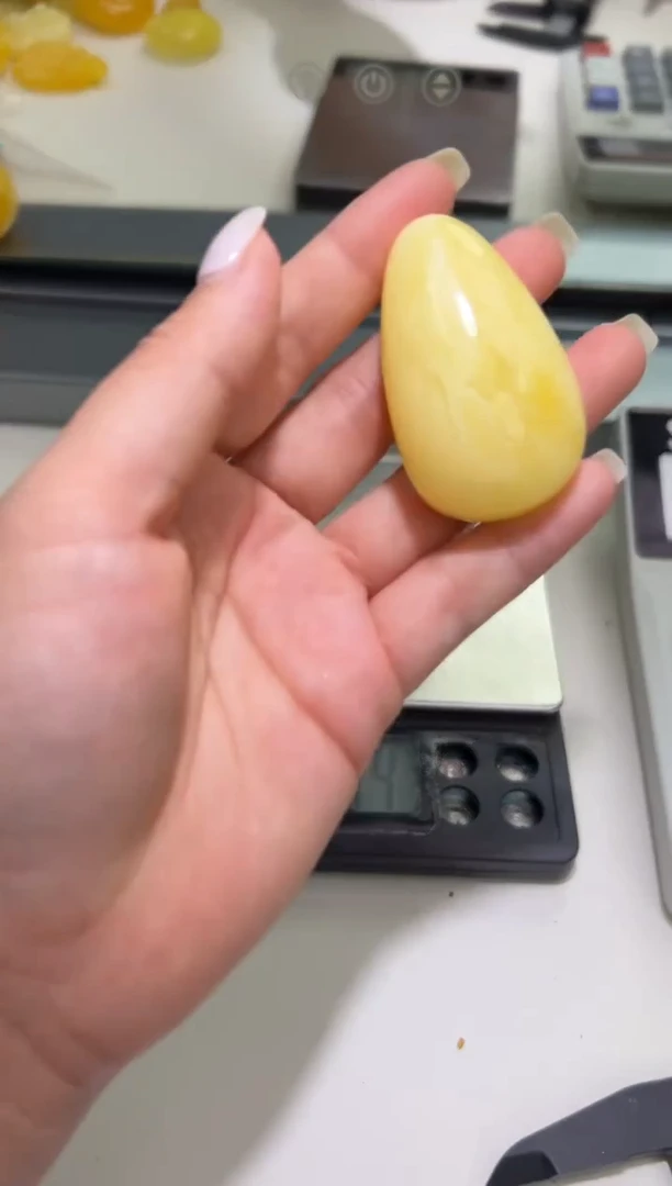 裸石琥珀未镶嵌琥珀蜜蜡吊坠