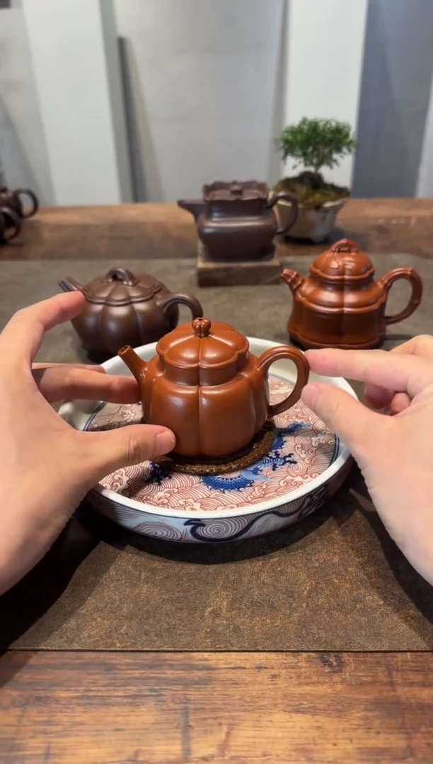 茶壶紫砂拌**?朱泥繁花