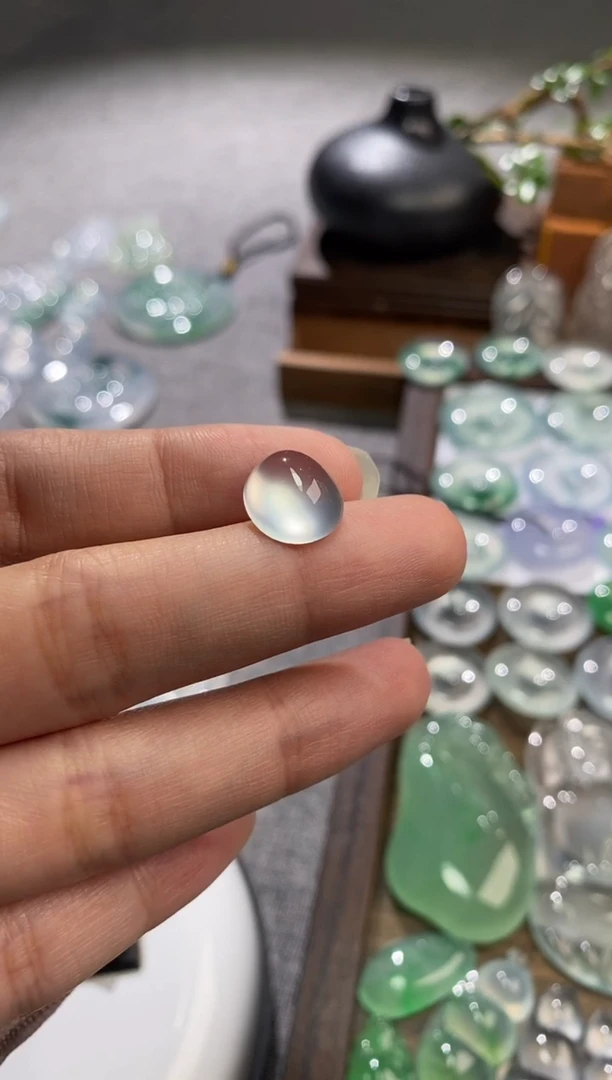 吊坠(不含链)未镶嵌翡翠蛋面