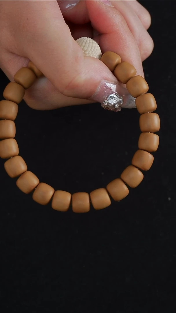 【闪购商品】猴头核桃手串10+道珠素串