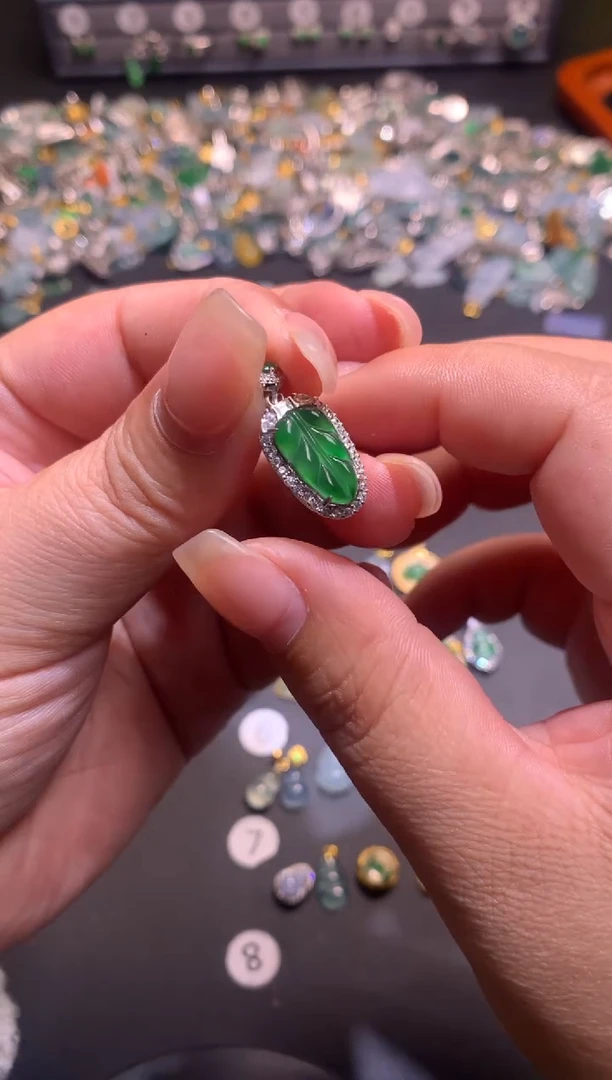 【闪购商品】翡翠吊坠(不含链)银S925镶嵌1
