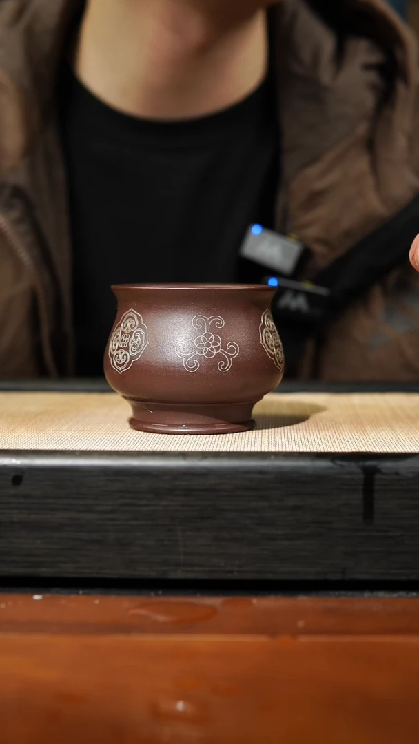 【闪购商品】紫砂茶壶老紫泥金银错主人杯160cc