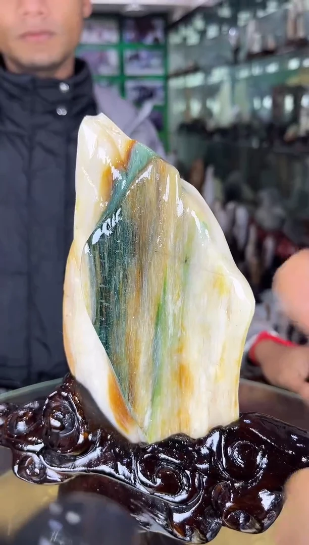 未镶嵌珠宝奇石硅化玉缅甸天然树化玉摆件