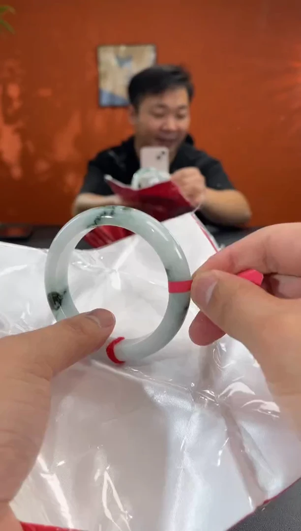 未镶嵌手镯翡翠3    59