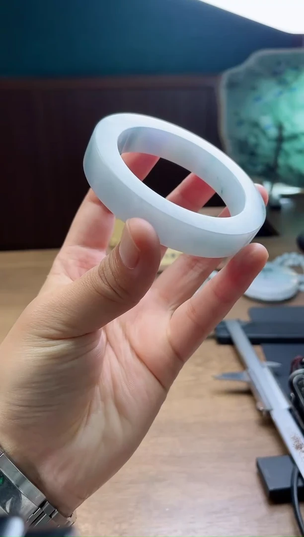 未镶嵌手镯定制翡翠定制