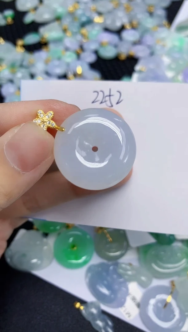 翡翠未镶嵌颈饰天然缅甸翡翠A货