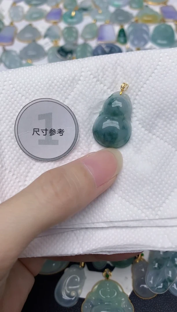 翡翠18K金镶嵌颈饰天然A货翡翠