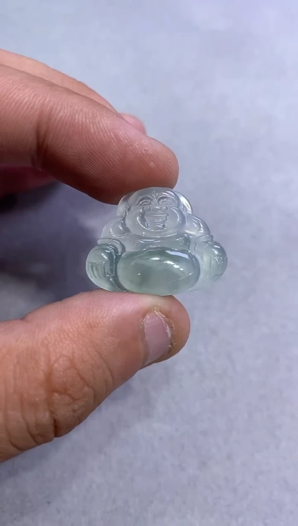 颈饰未镶嵌翡翠佛公980  21.2  26.9  4.2