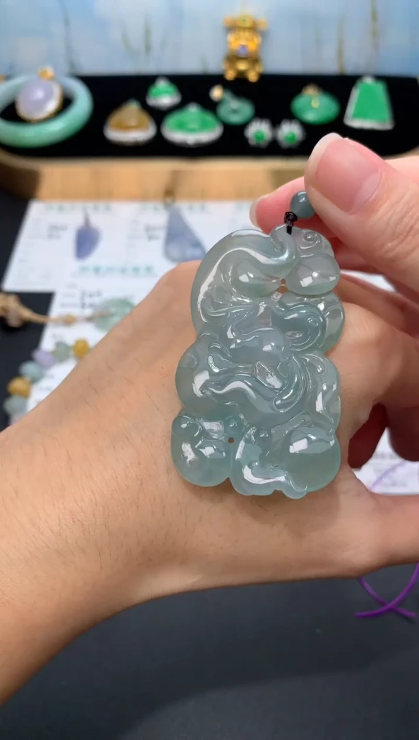 未镶嵌定制翡翠48小时鉴赏期 退货不扣服务费
