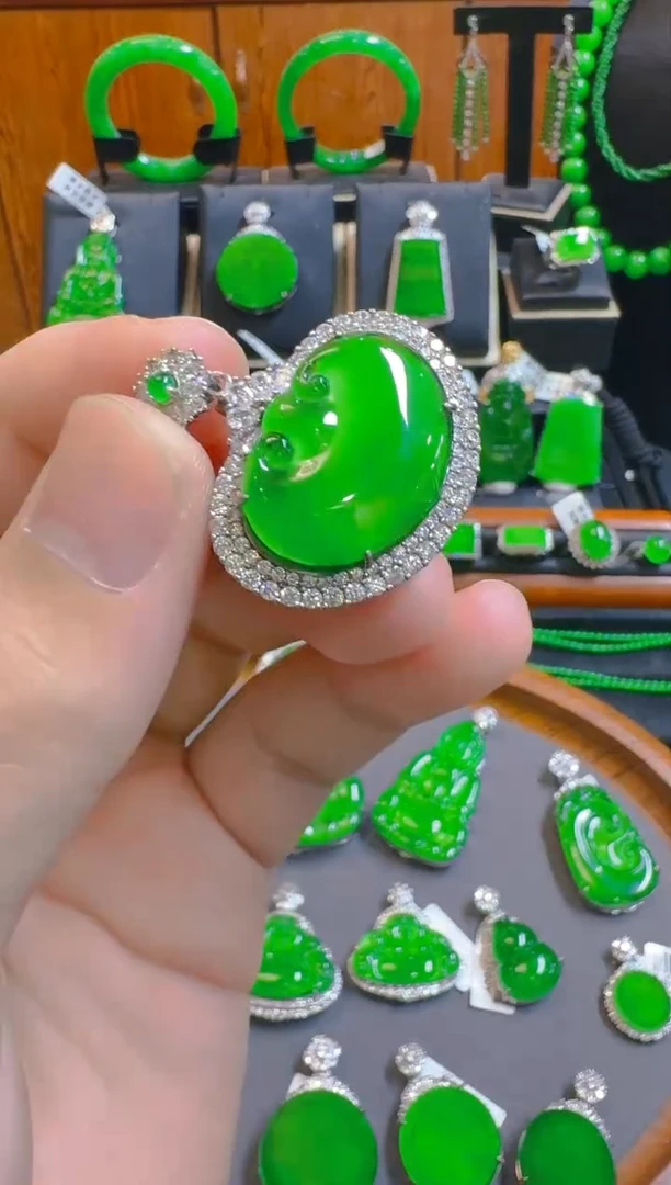 吊坠(赠链)银S925镶嵌翡翠天然A货翡翠