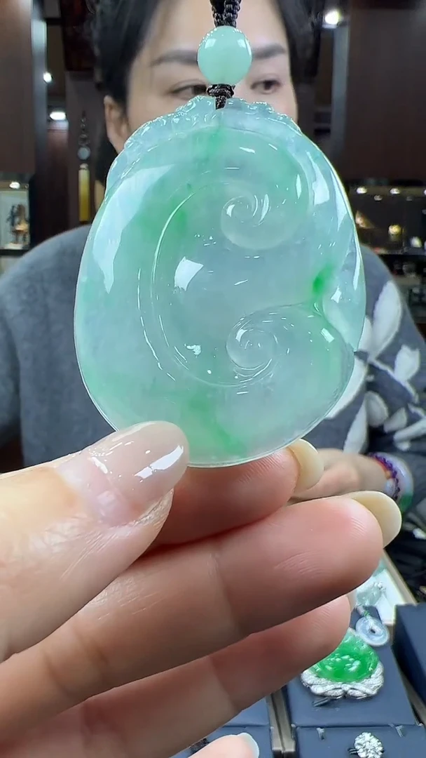 【闪购商品】翡翠挂件未镶嵌如意
